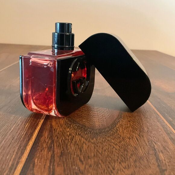 Gucci Guilty - Black Discontinued - Vintage - 1oz SIZE - Full - Hard To Find! - Picture 1 of 4